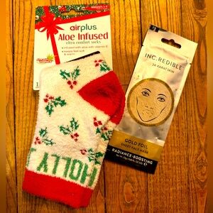 Aloe Infused Socks & Gold Foil Mask